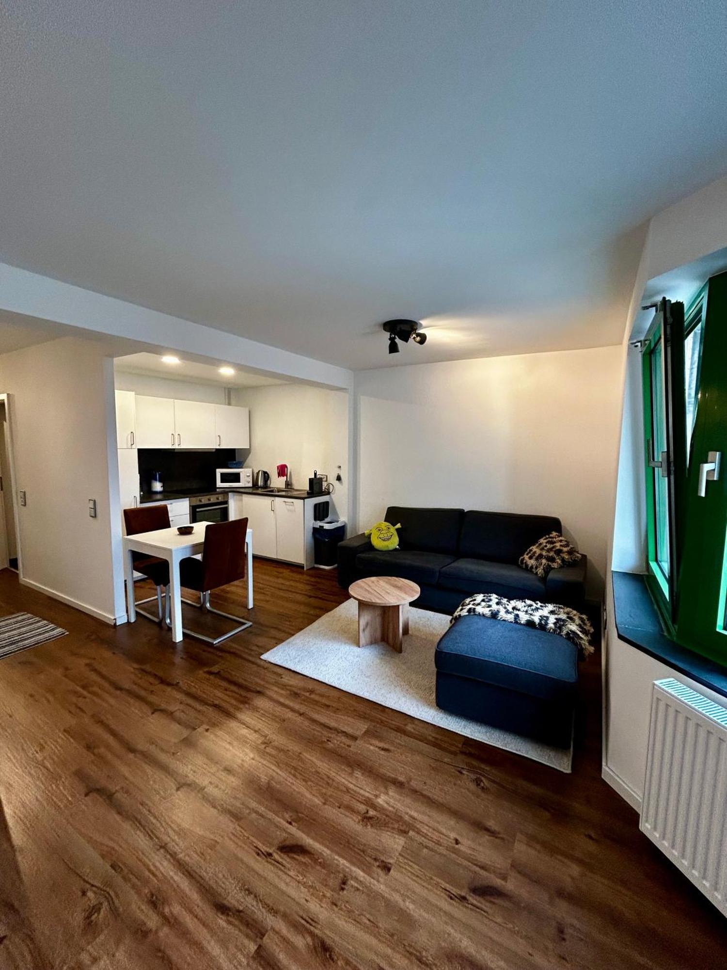Modernes Appartement In Der Innenstadt كولونيا المظهر الخارجي الصورة