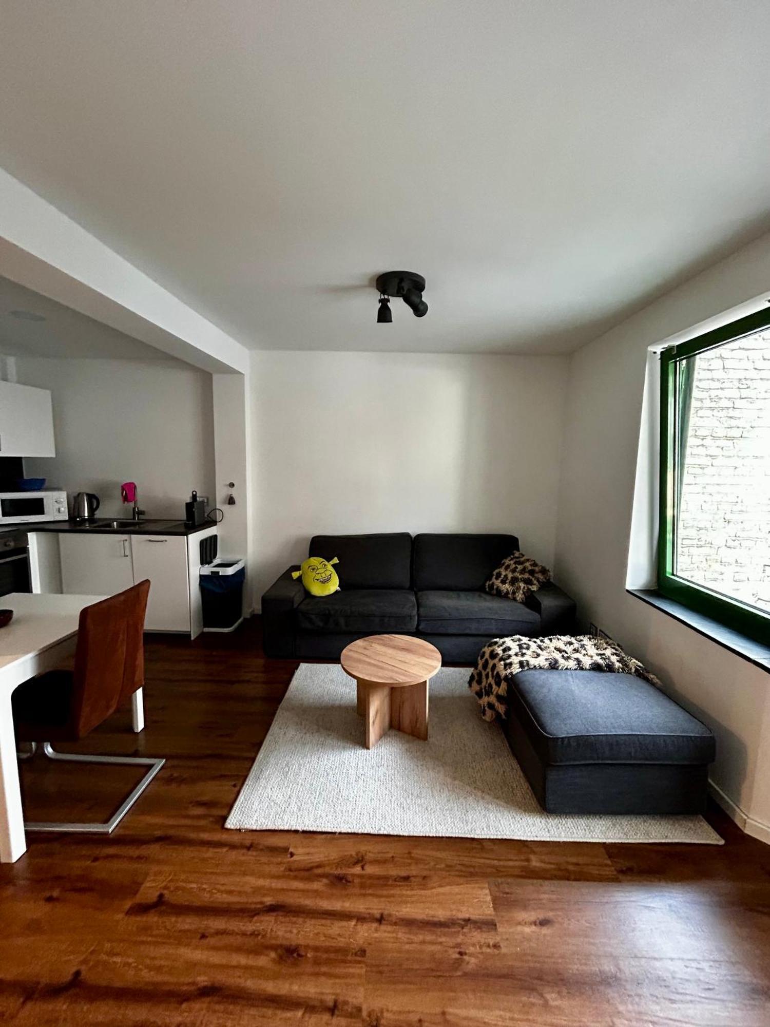 Modernes Appartement In Der Innenstadt كولونيا المظهر الخارجي الصورة